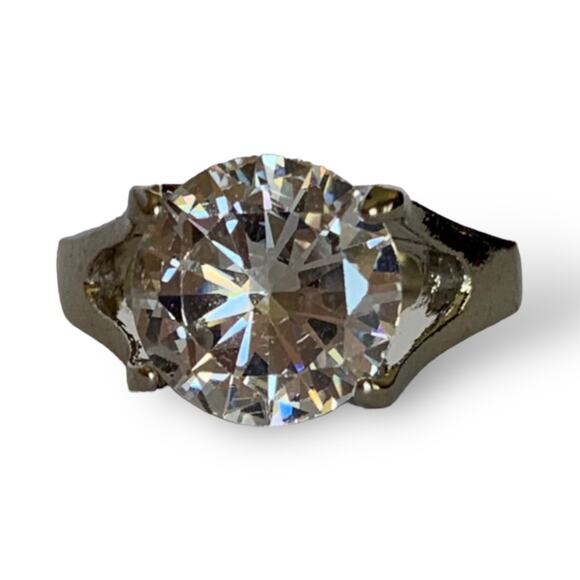 Diamond CZ Solitaire Engagement Silver Ring Size 6 - Picture 1 of 6